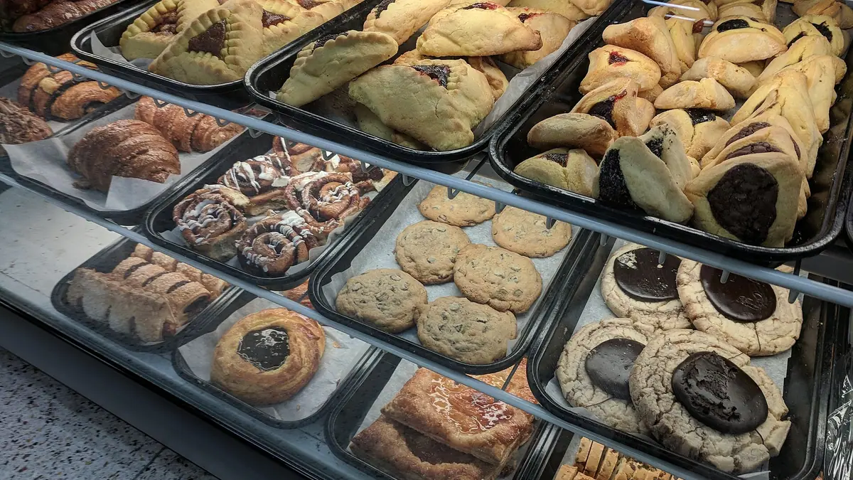 Alberto's – bakery in Chipping Norton town centre